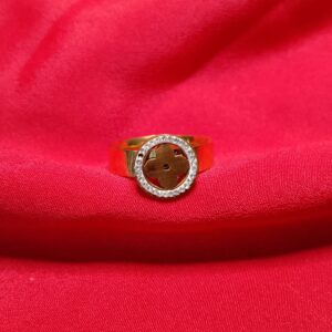 The Clover Radiance Ring