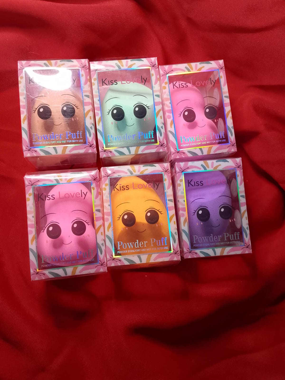 KISS LOVELY POWDER PUFF